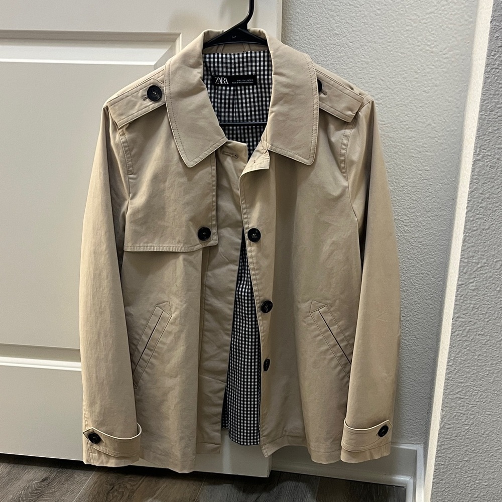Zara Women’s Short Trench Coat